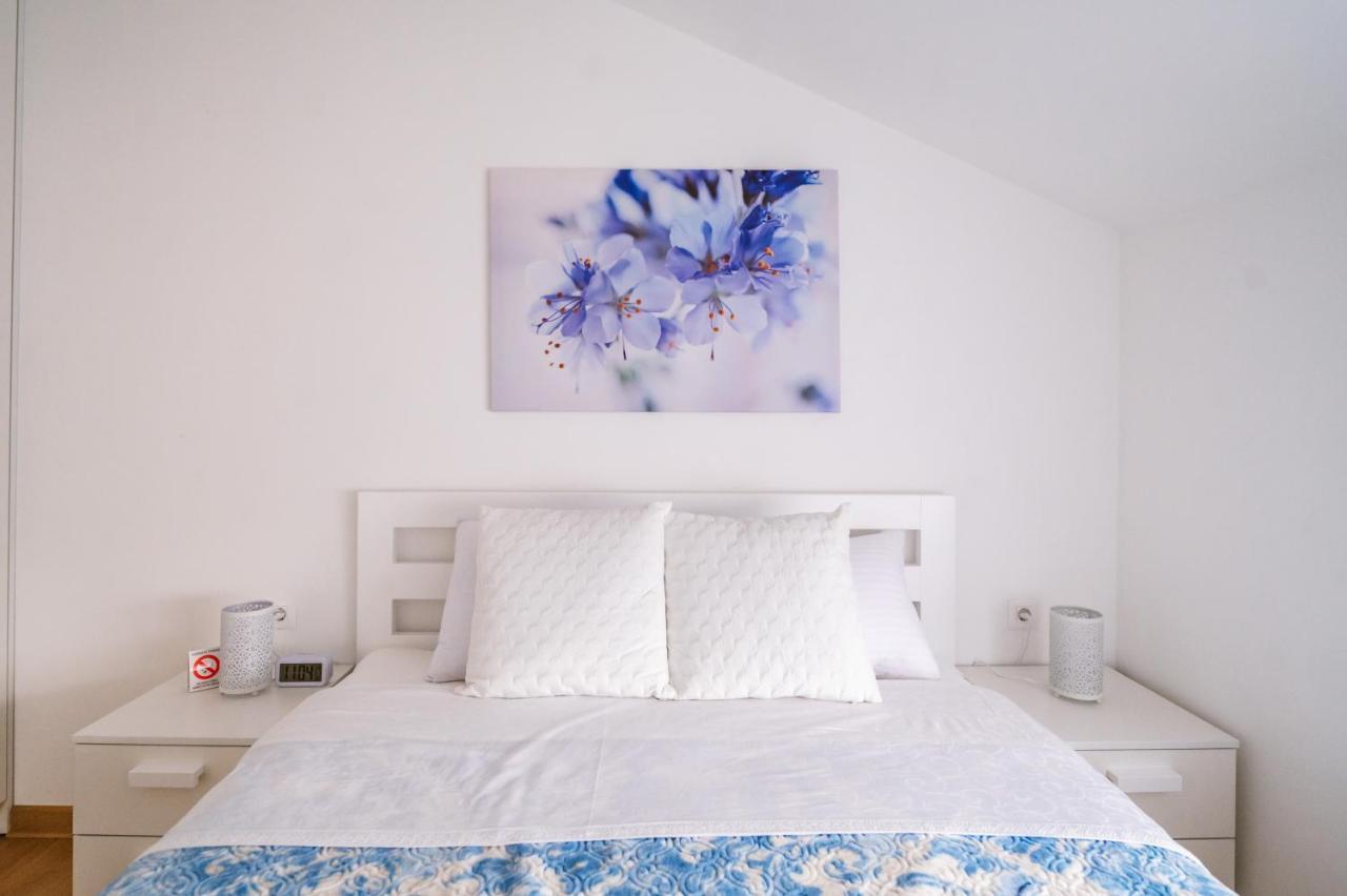 Mikonos Apartman Surcin Экстерьер фото
